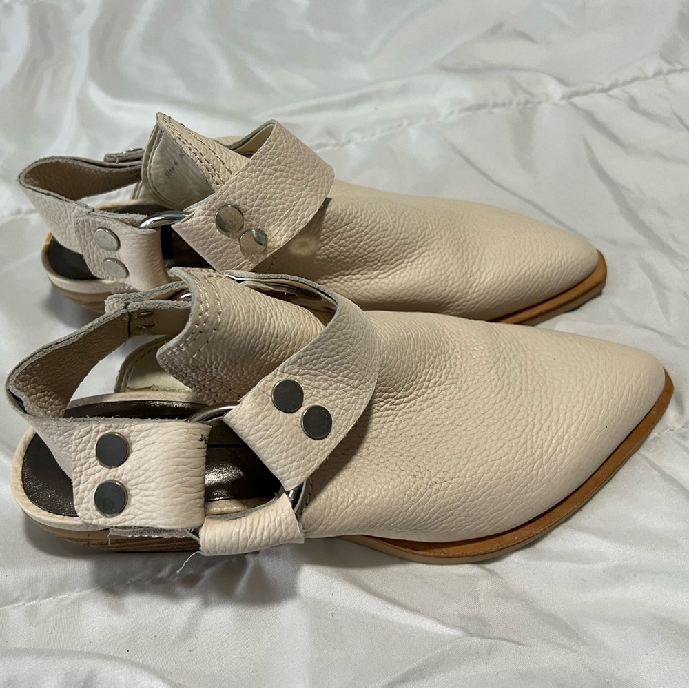 Dolce Vita size 6